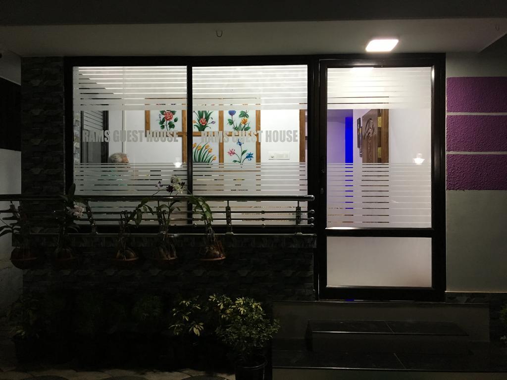 Rams Guest House Near Lulu Mall Thiruvananthapuram Eksteriør billede